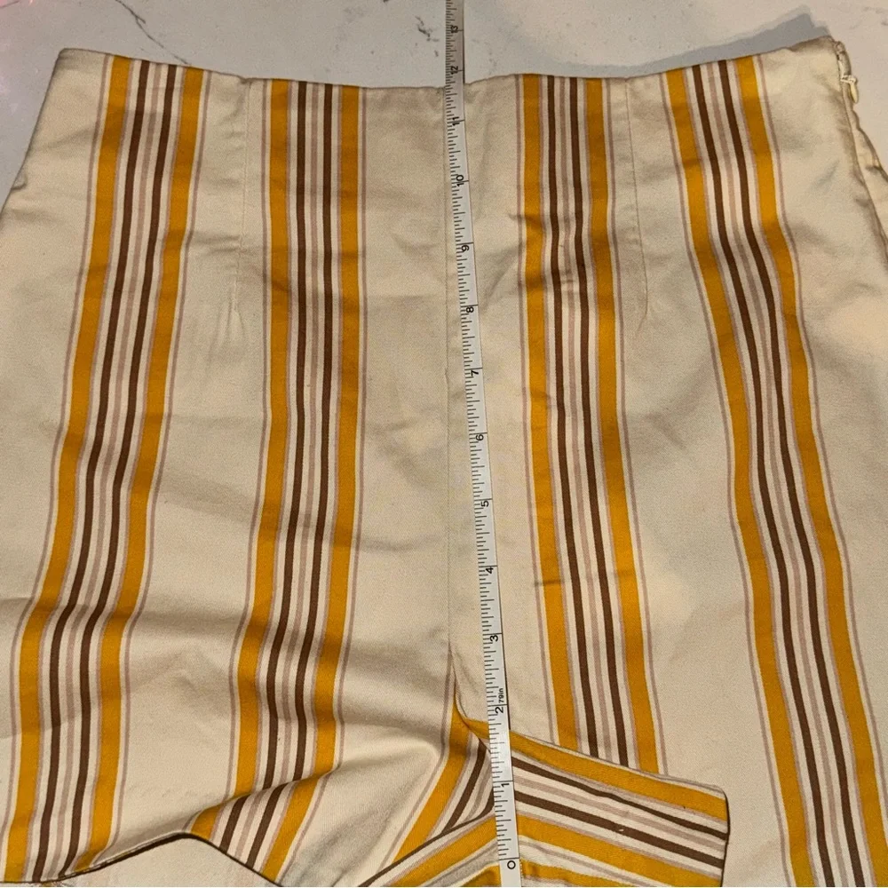 Abercrombie and Fitch yellow beige striped cotton high rise shorts XS NWT